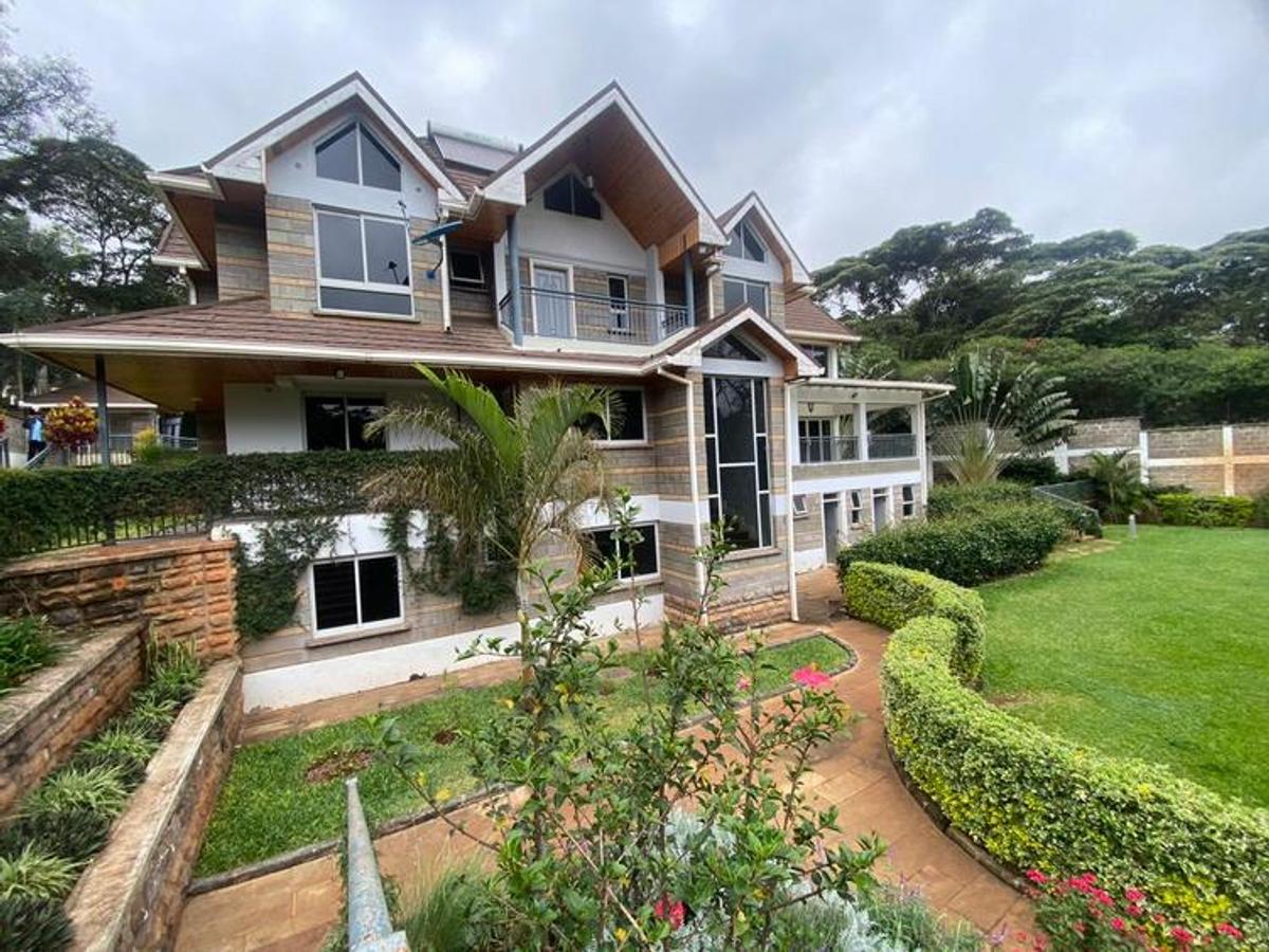 6 Bed House with En Suite at Nyari - 1