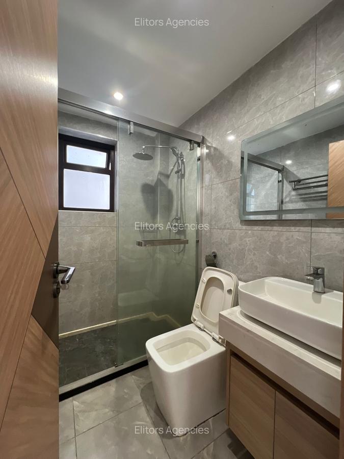 1 Bed Apartment with En Suite at Riverside Drive - 10