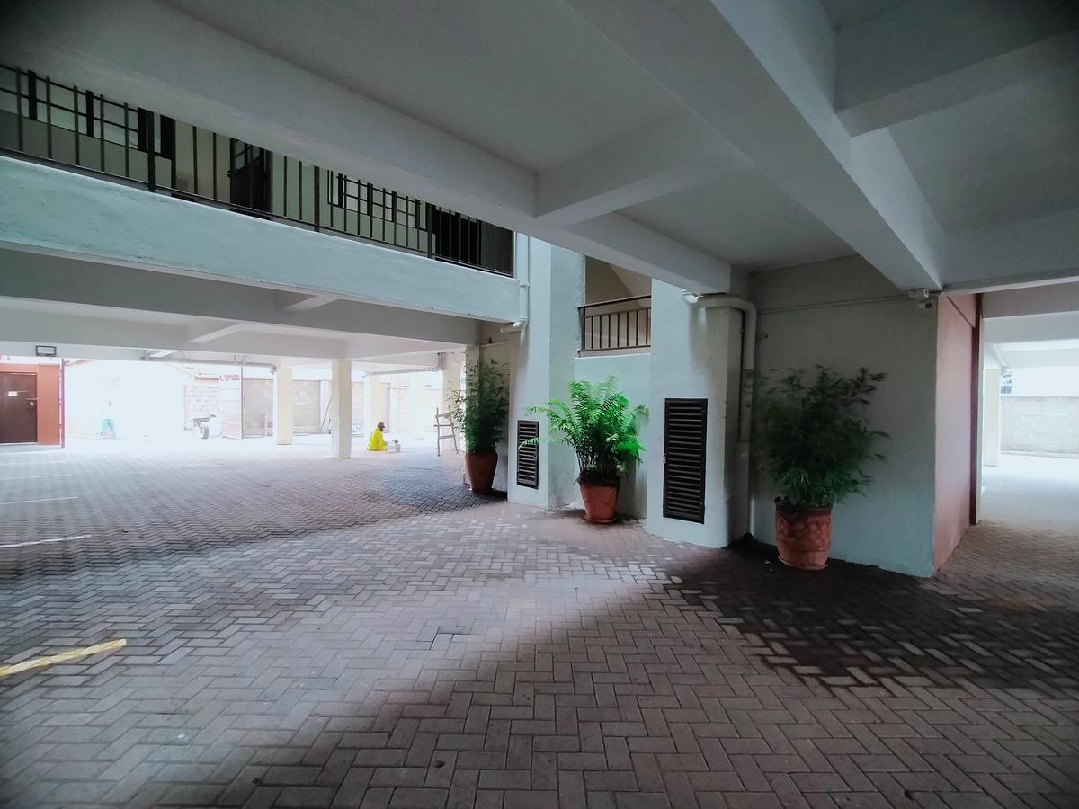 2 Bed Apartment with En Suite in Naivasha Road - 18