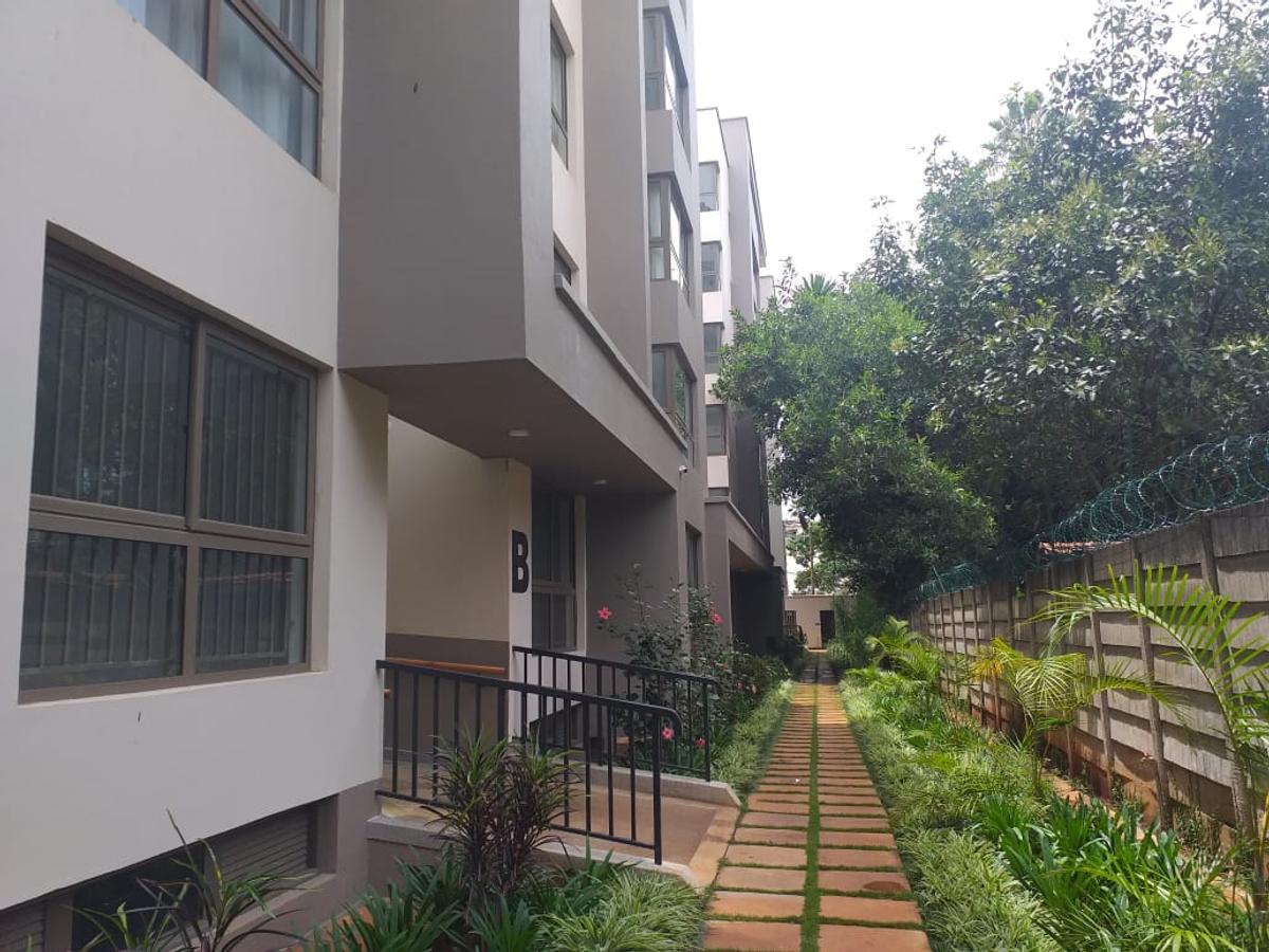 2 Bed Apartment with En Suite in Lavington - 1