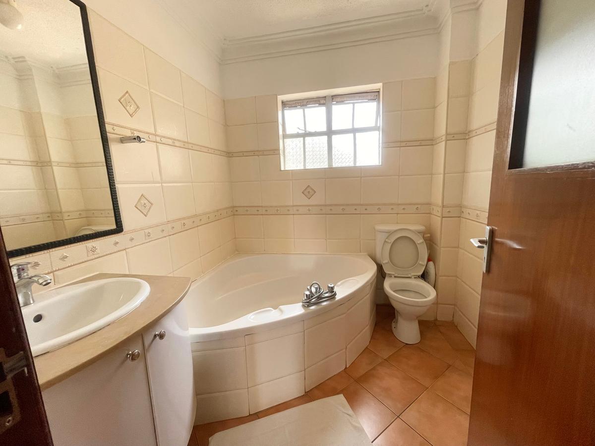2 Bed Apartment in Westlands Area - 5
