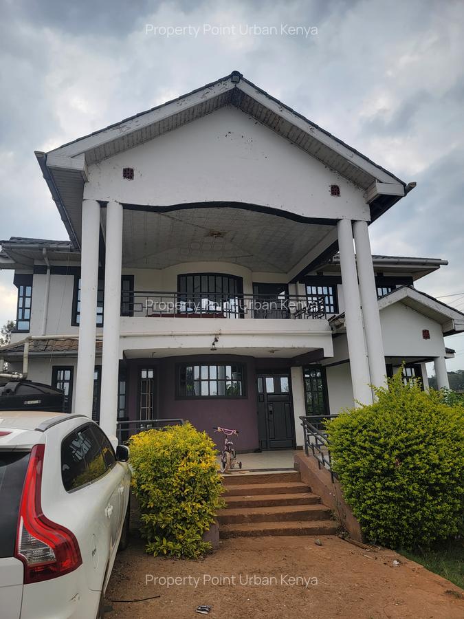 5 Bed Townhouse with En Suite at Ngoingwa - Thika Road - 3