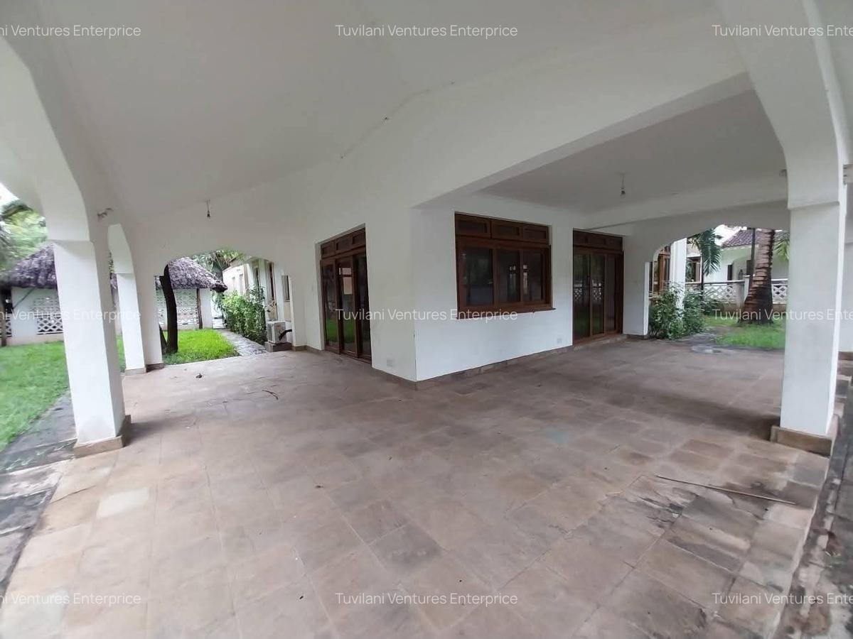 4 Bed Townhouse with En Suite at Nyali Mombasa - 3