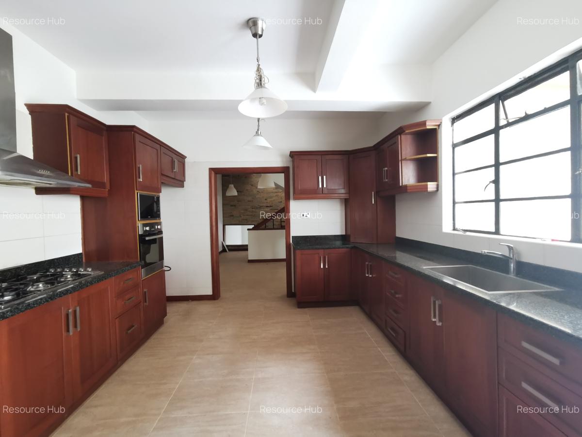 4 Bed Townhouse with En Suite at Shanzu - 3