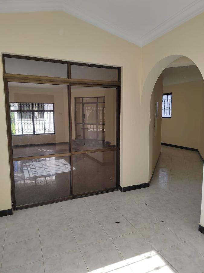 7 Bed House with En Suite at Nyali - 8