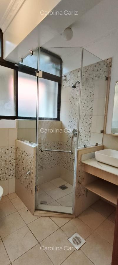 3 Bed Townhouse with En Suite at Nyari - 16