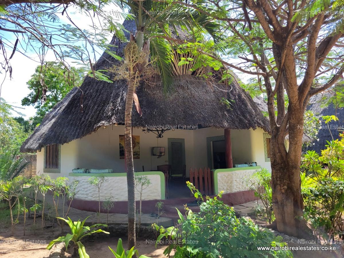 2 Bed House with En Suite in Diani - 2