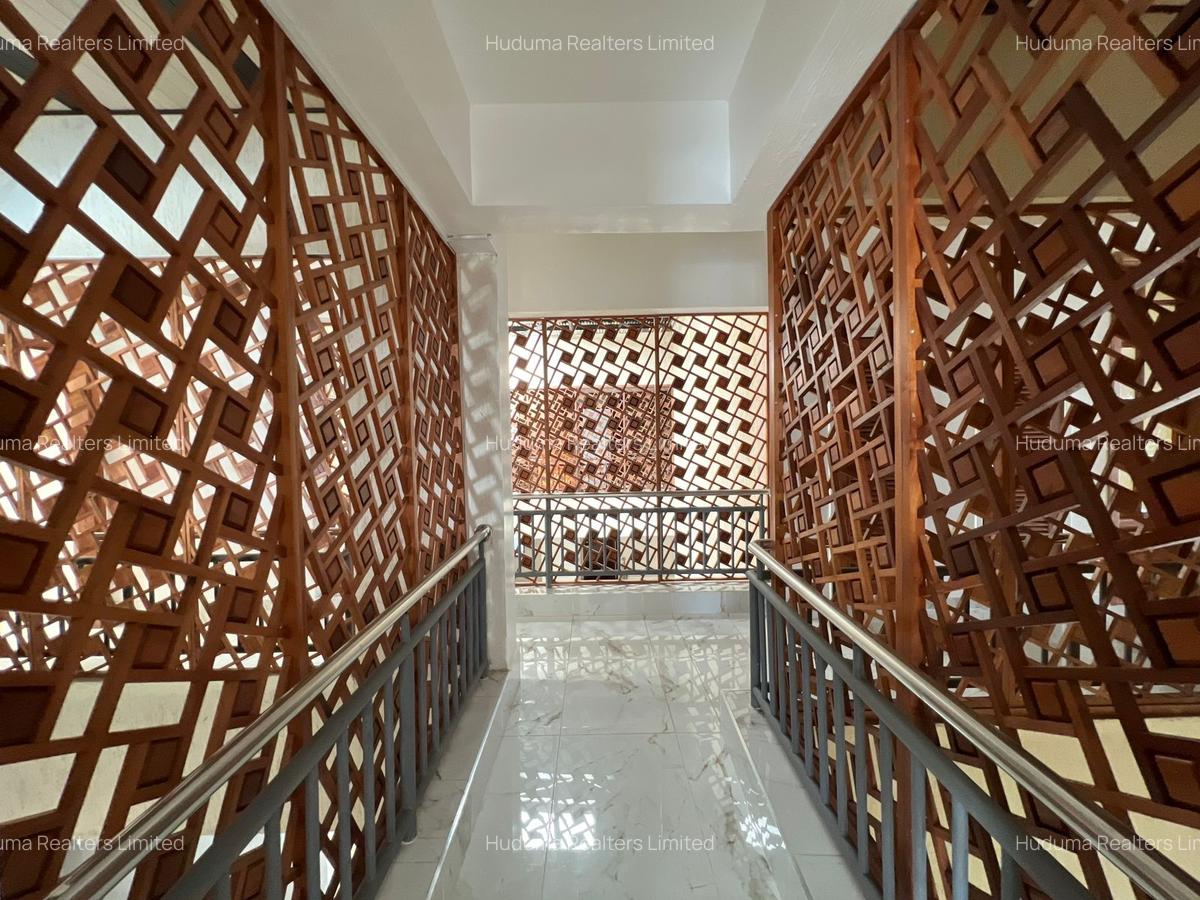 4 Bed Apartment with En Suite at Lantana Road - 17