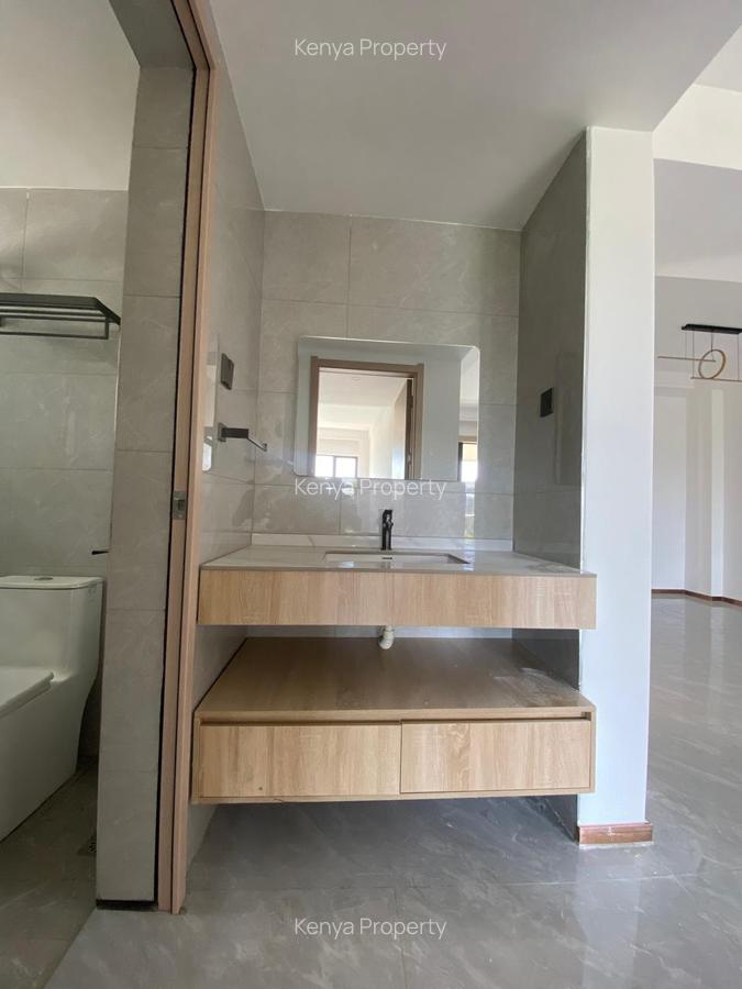 2 Bed Apartment with En Suite at Riverside Drive - 17