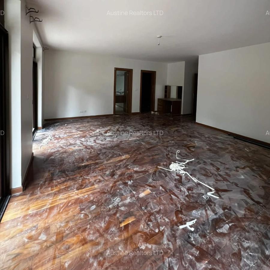 5 Bed Townhouse with En Suite at Chalbi Drive - 11