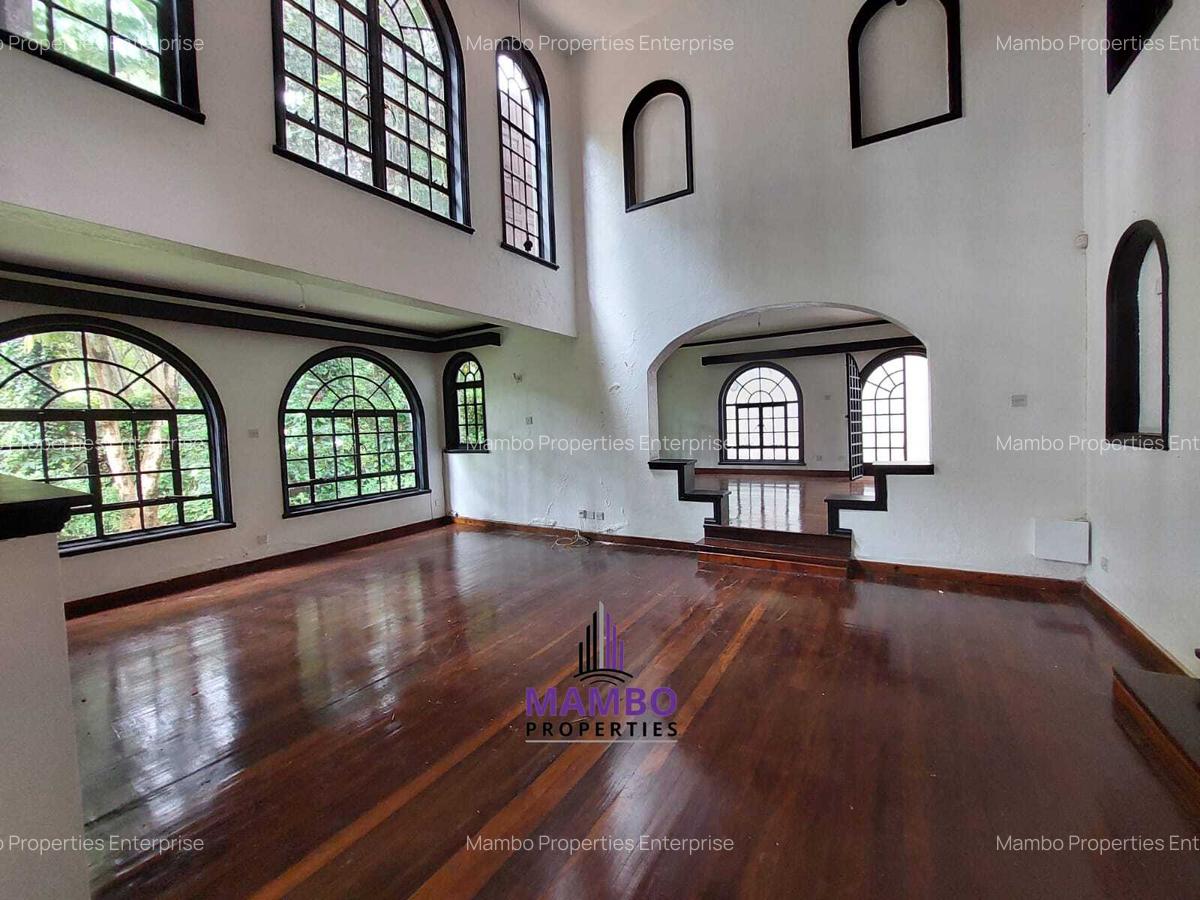 4 Bed Townhouse with En Suite at Riverside Dr - 5