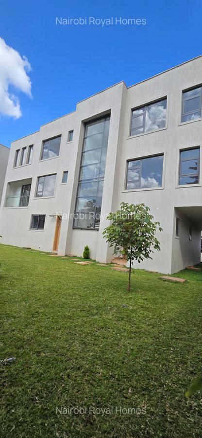 6 Bed Townhouse with En Suite at Convent Drive - 2