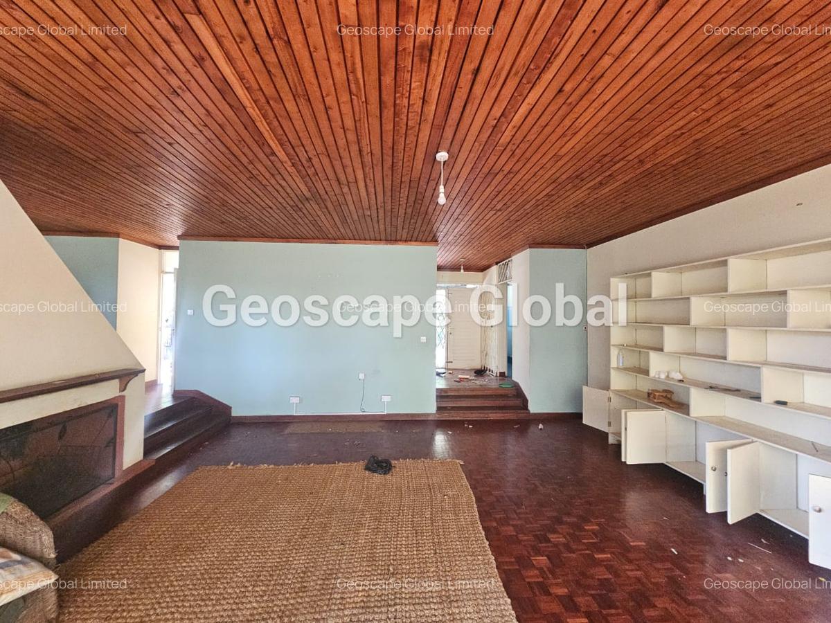 4 Bed House with En Suite in Loresho - 7