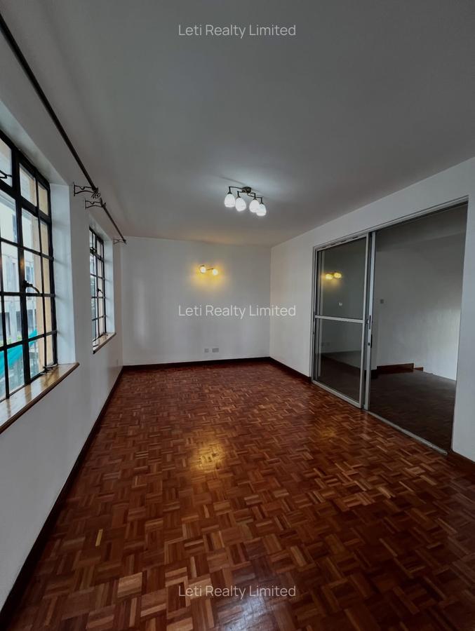 4 Bed Townhouse with En Suite in Lavington - 5