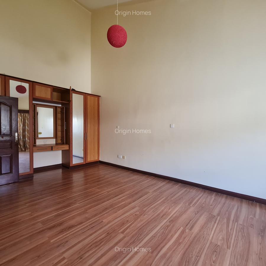 4 Bed Townhouse with En Suite at Brookside - 12