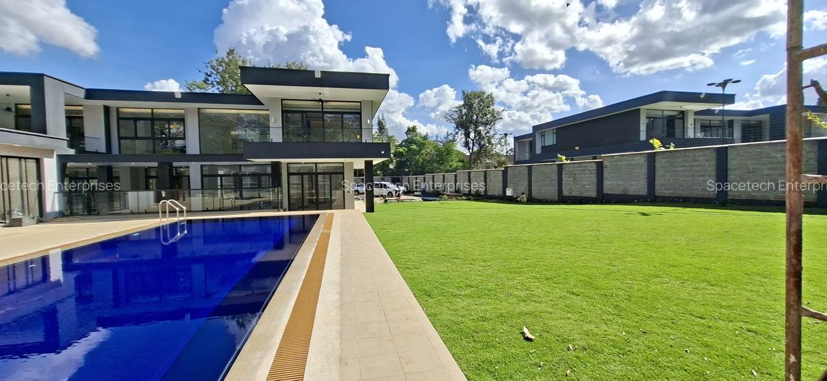 5 Bed House with En Suite in Nyari - 3