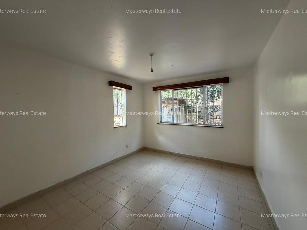 3 Bed Apartment with En Suite in Westlands Area - 4
