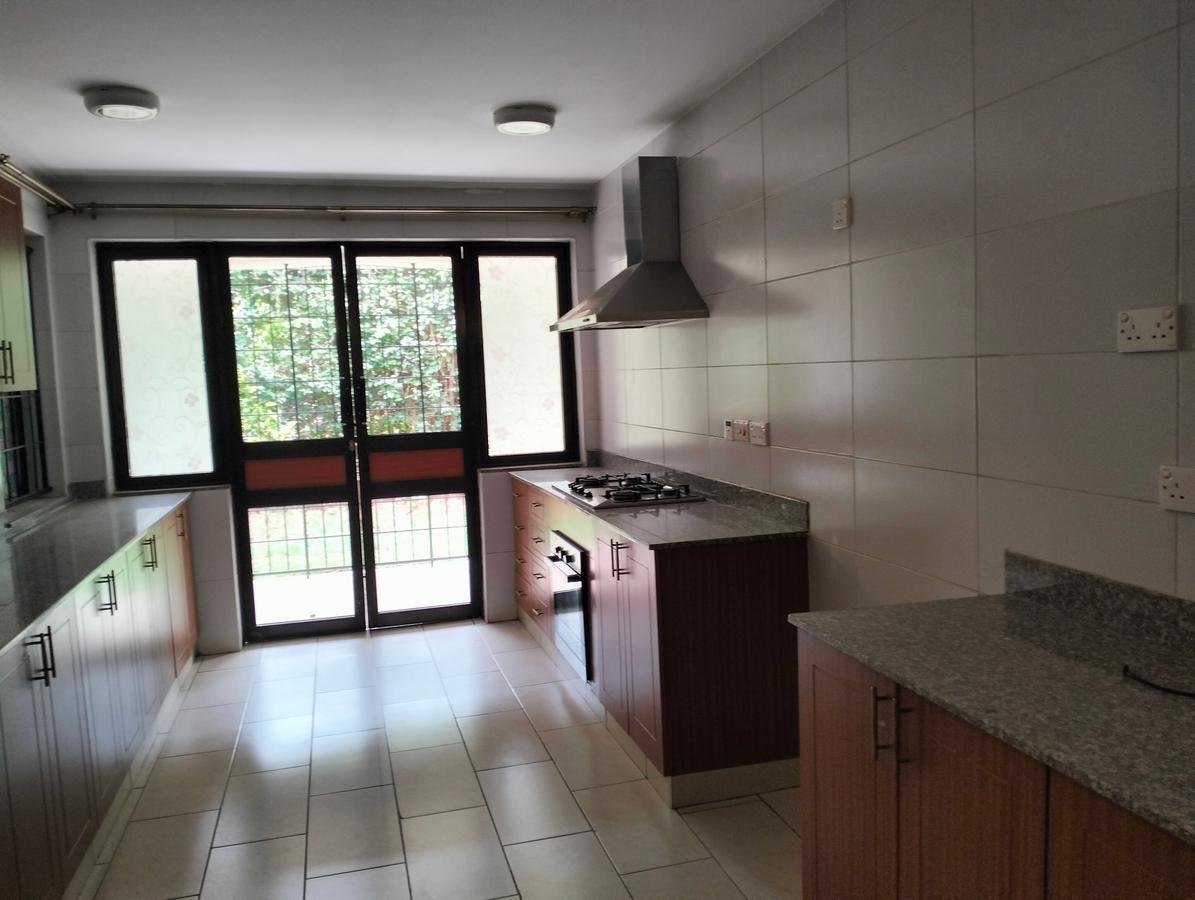 4 Bed Townhouse with En Suite in Runda - 7