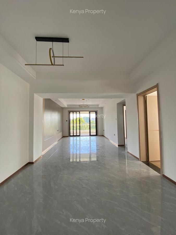 2 Bed Apartment with En Suite at Riverside Drive - 12