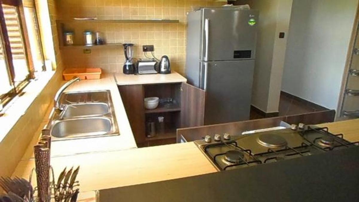 Furnished 3 Bed Apartment with En Suite in Nyali Area - 8