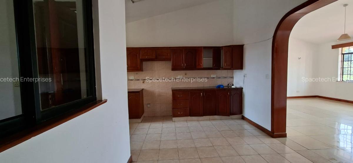 2 Bed Apartment with En Suite in Westlands Area - 11