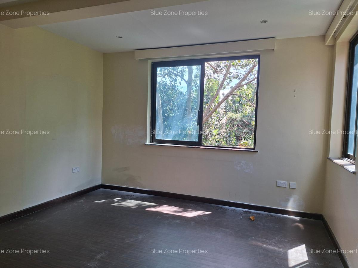 5 Bed House with En Suite at Runda - 17