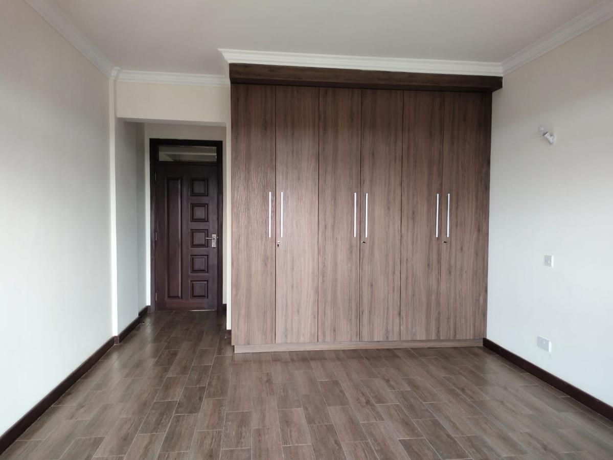 3 Bed Apartment with En Suite at Located In Parklands Few Minutes Drive To Gigiri - 10