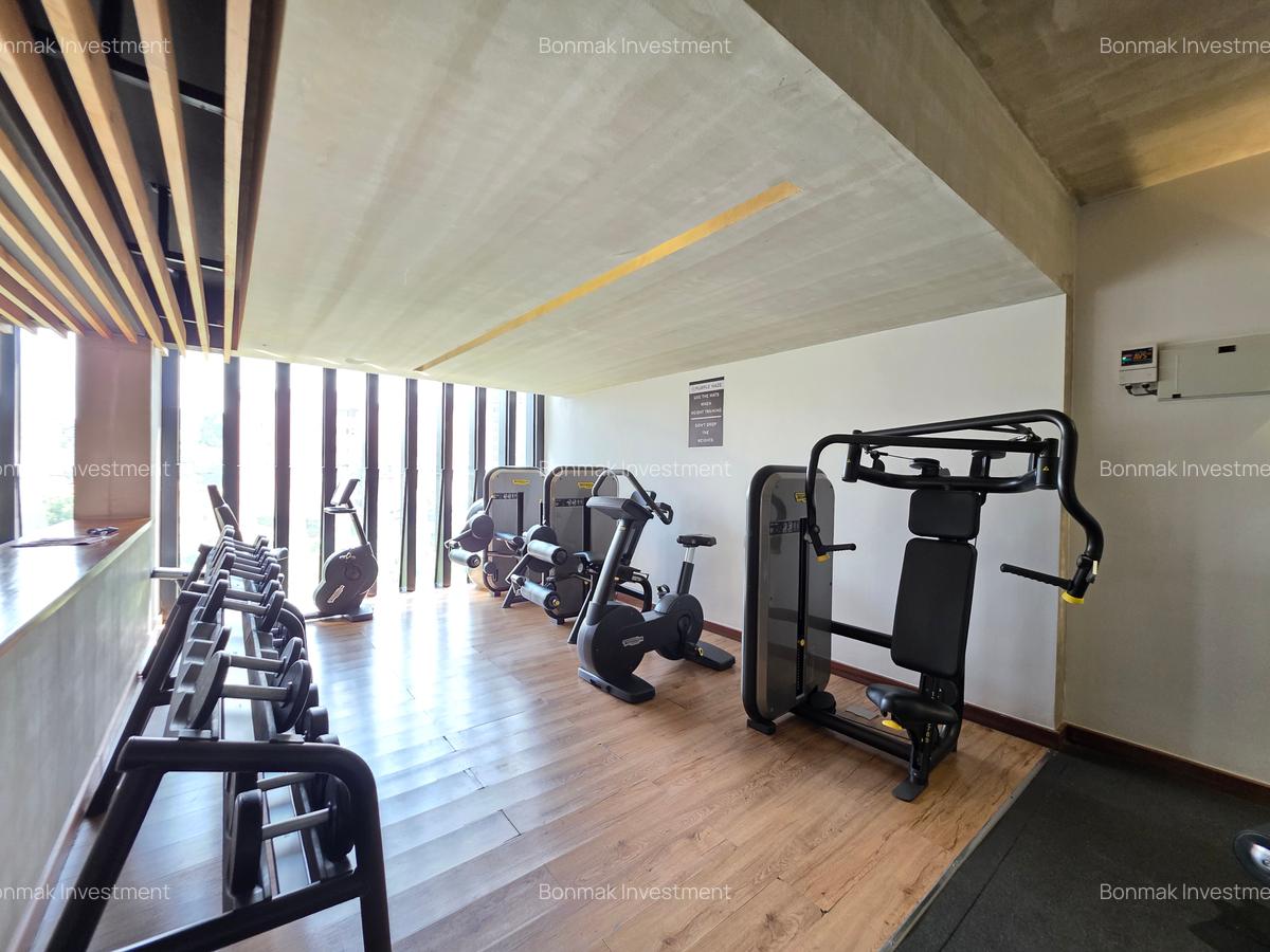 3 Bed Apartment with En Suite at Apartments - 5