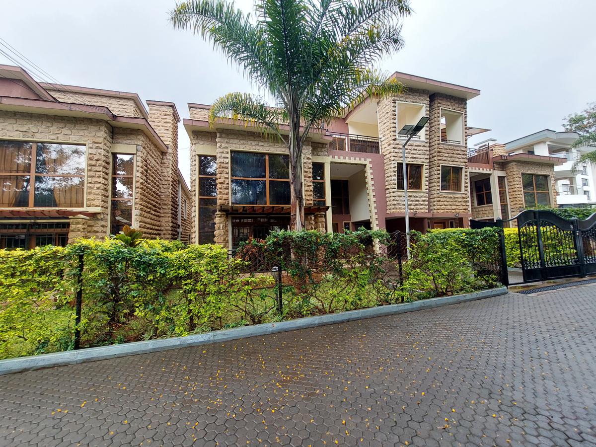 5 Bed Townhouse with En Suite at Chalbi Drive - 1