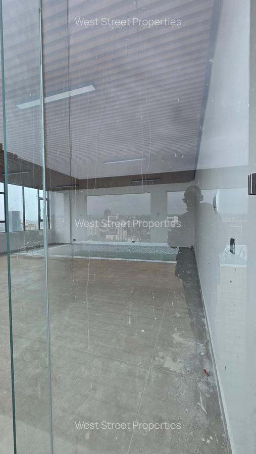 2 Bed Apartment with En Suite at Westlands - 12