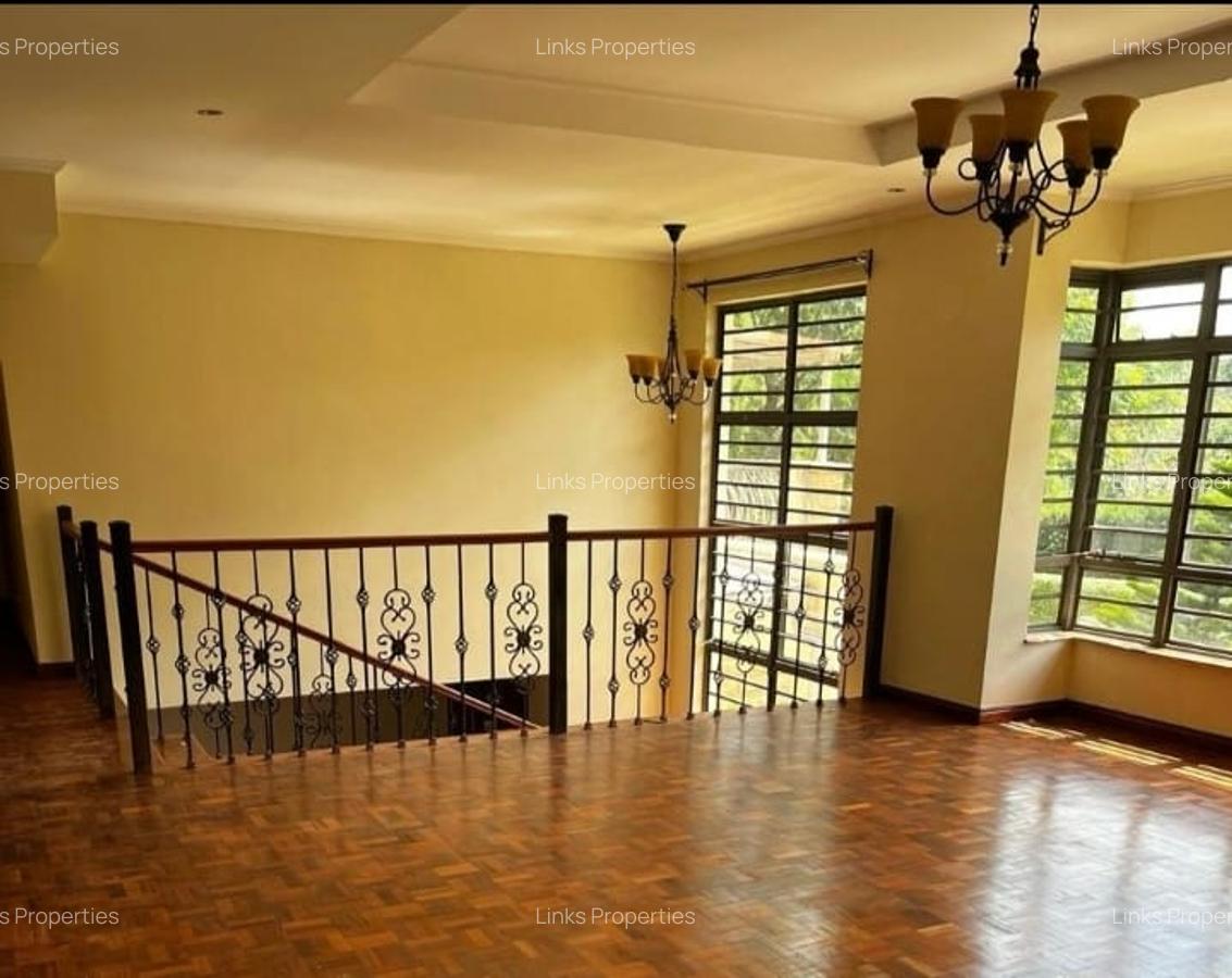 5 Bed Townhouse with En Suite at Karen - 11