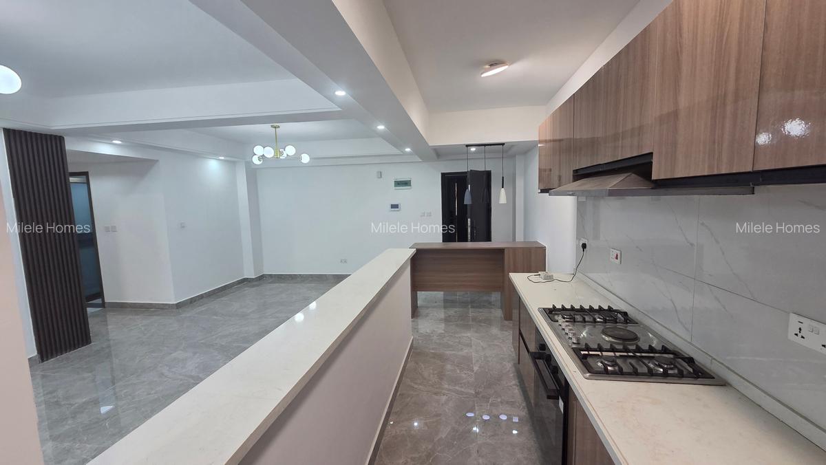Serviced 3 Bed Apartment with En Suite at Riverside Drive - 11
