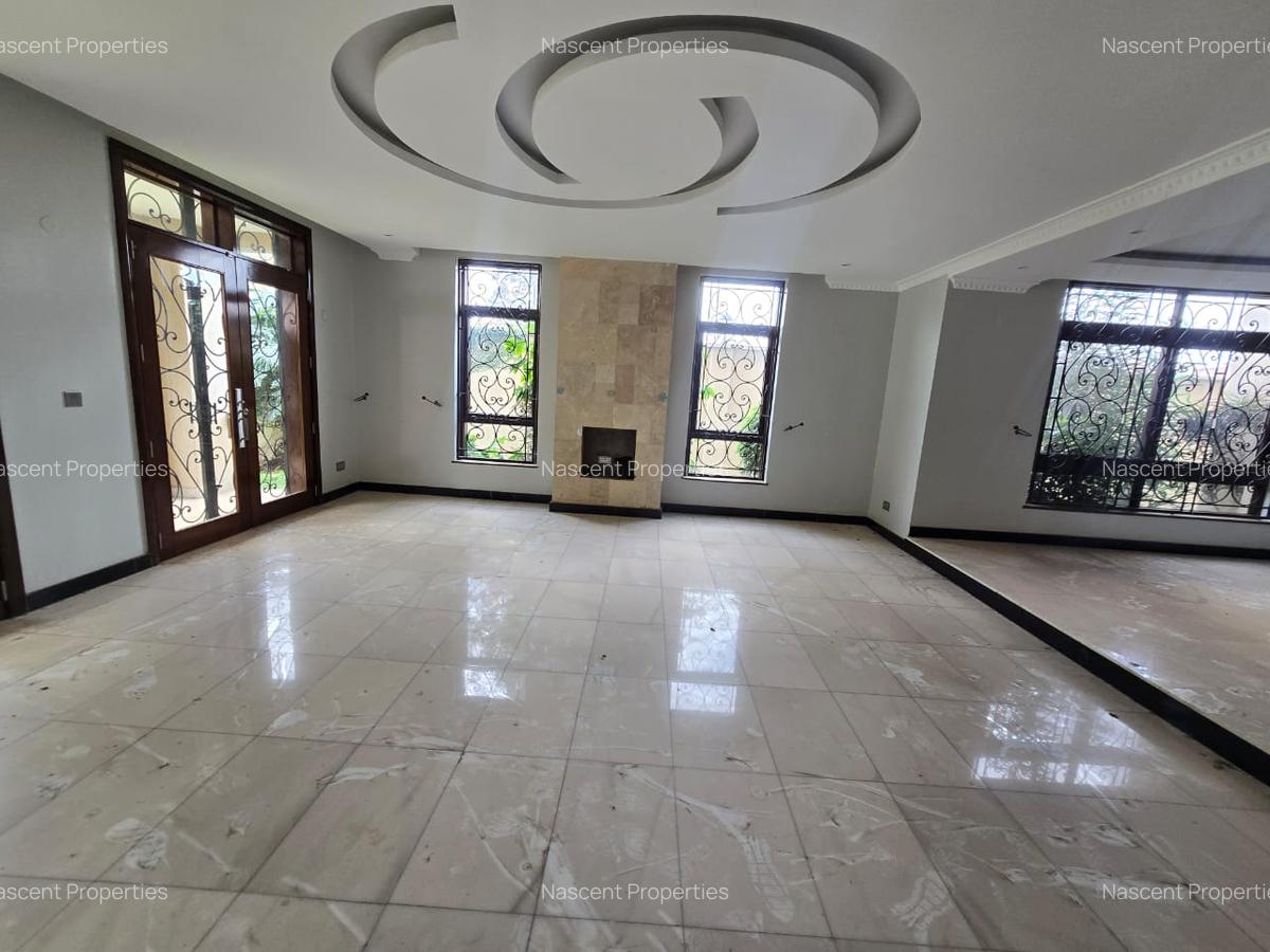 5 Bed Villa with En Suite in Lavington - 3