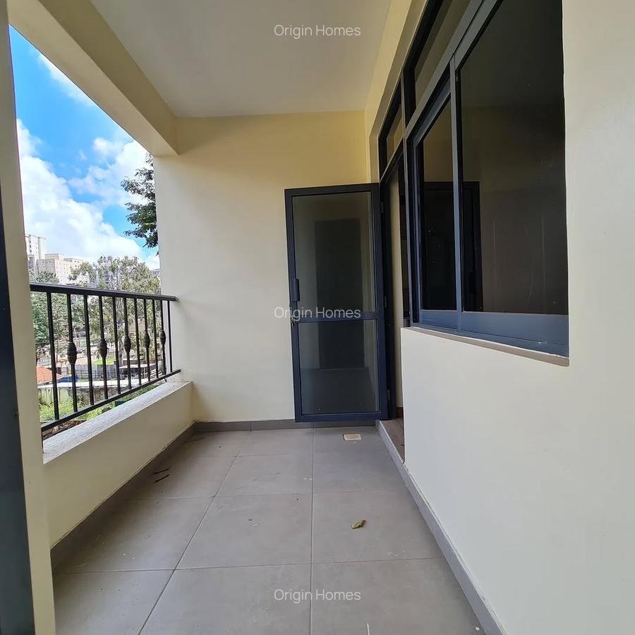 3 Bed Apartment with En Suite at Parkland - 9