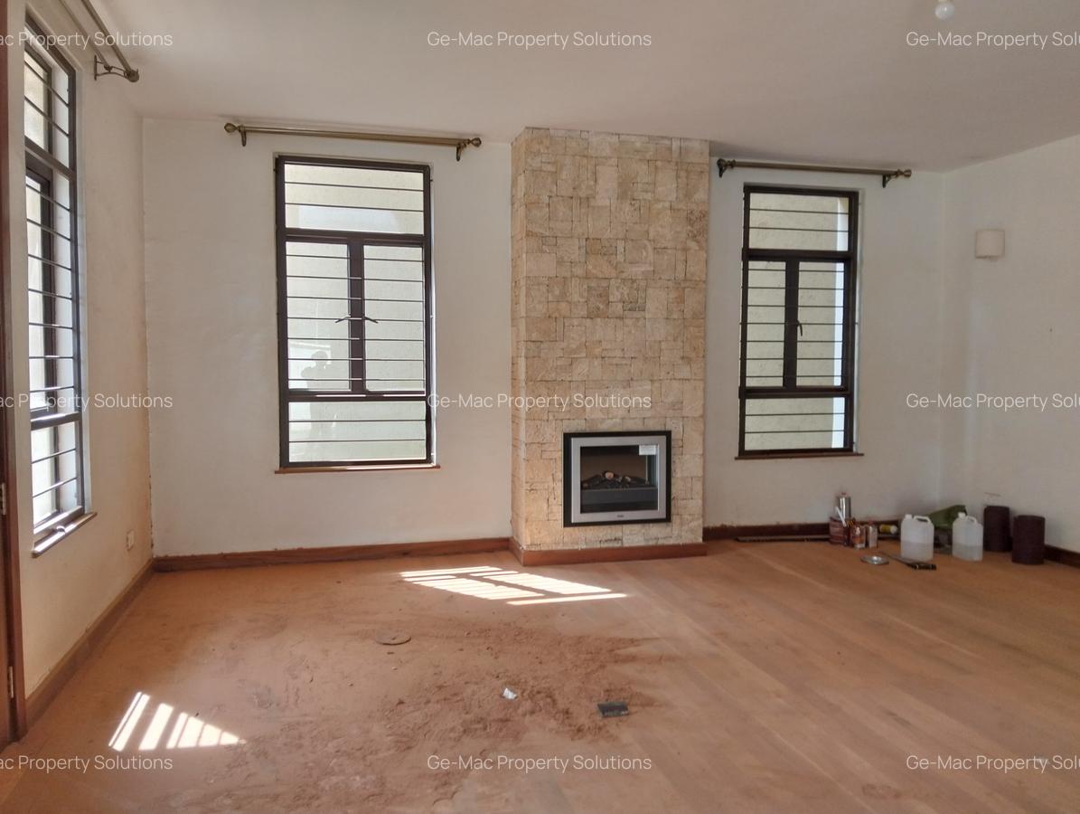 5 Bed House in Lavington - 12