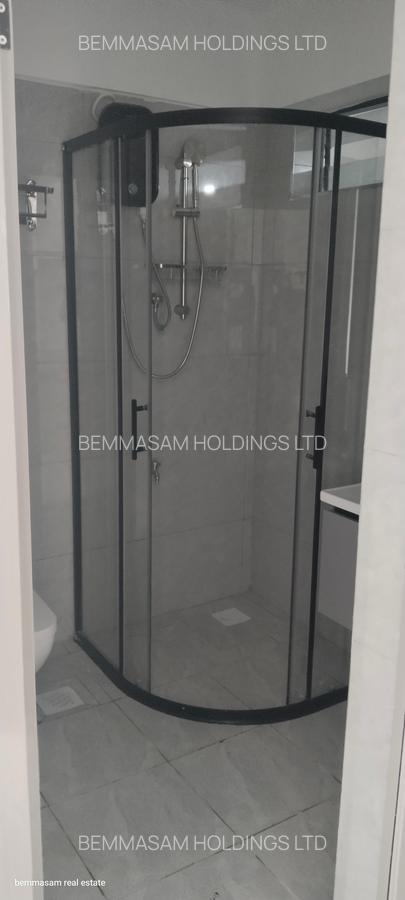 1 Bed Apartment with En Suite at Westlands Road - 7