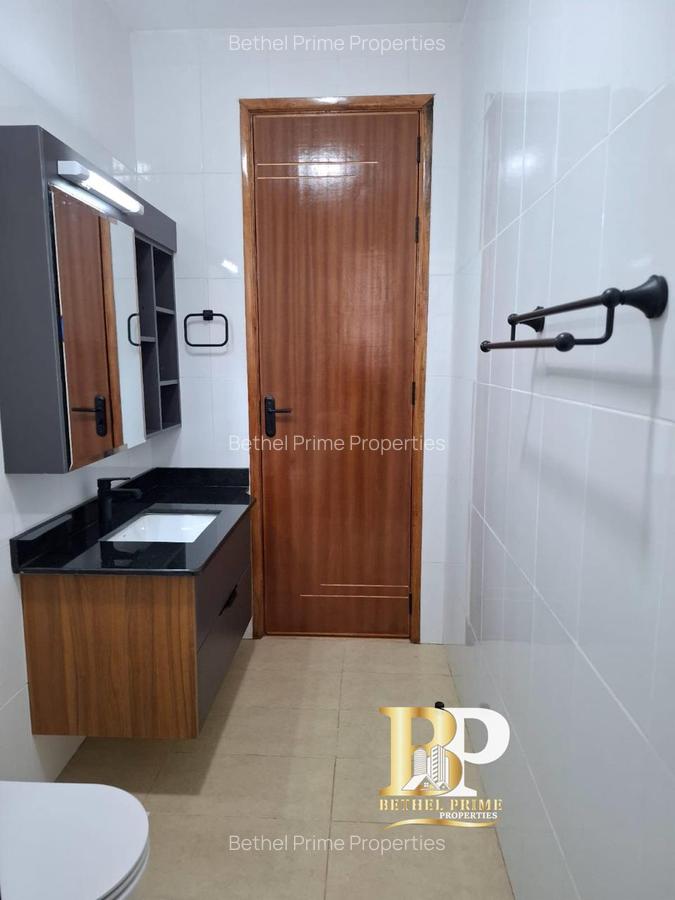 2 Bed House with En Suite in Ridgeways - 12