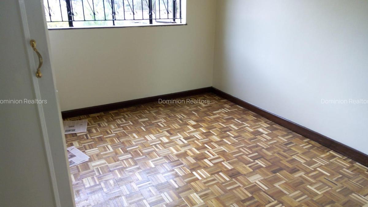3 Bed Apartment with En Suite in Westlands Area - 16