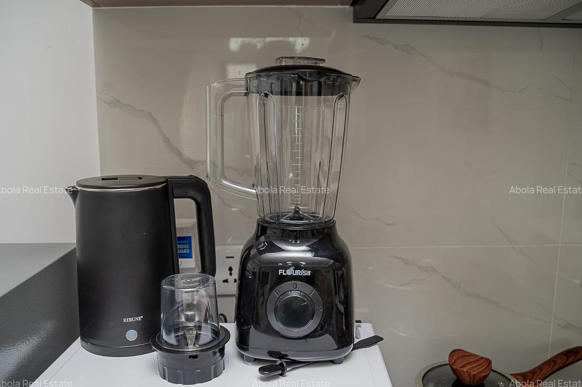 Serviced 2 Bed Apartment with En Suite in Riverside - 13