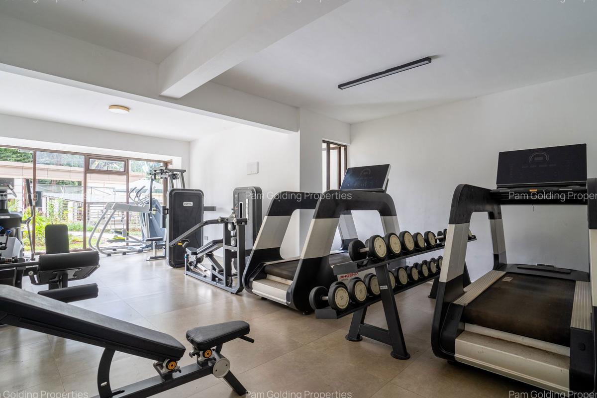 1 Bed Apartment with En Suite in Riverside - 15