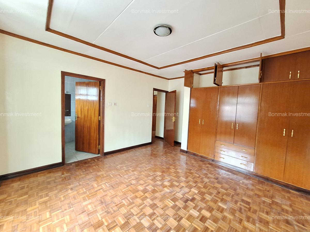 4 Bed Townhouse with En Suite at Lavington Estate - 5