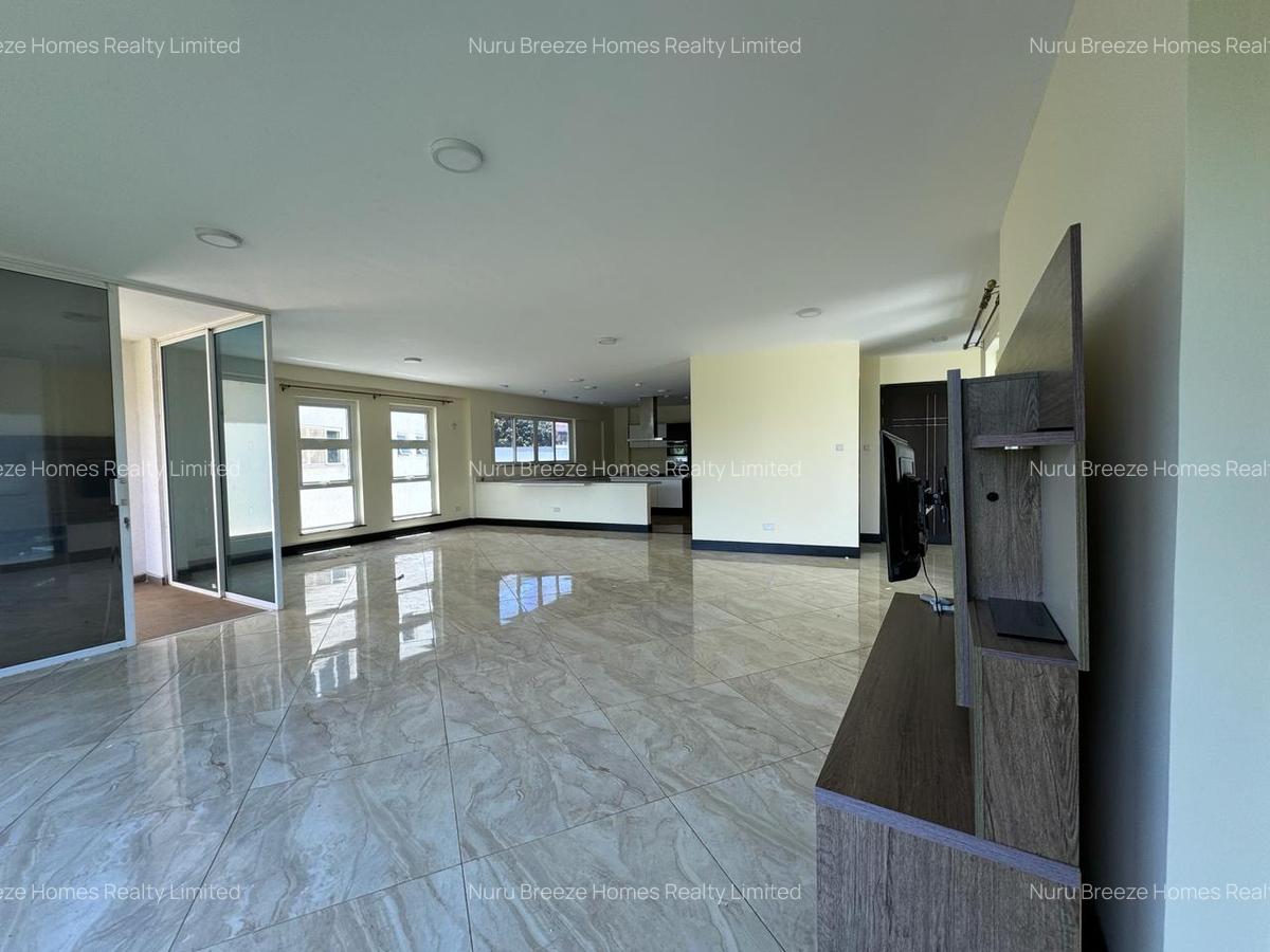 4 Bed Apartment with En Suite in General Mathenge - 16