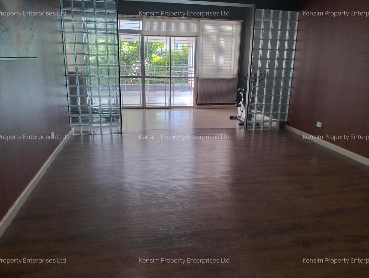 4 Bed Townhouse with En Suite in Spring Valley - 20