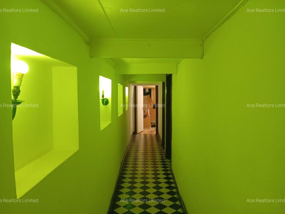 6 Bed House with En Suite at Old Muthaiga Golf Club - 19