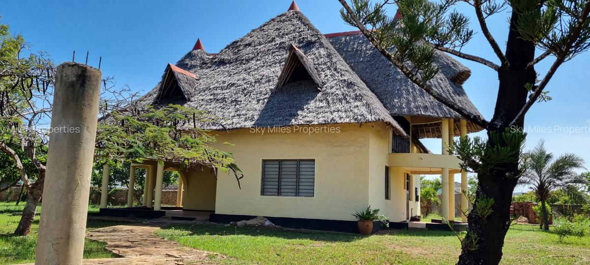 3 Bed Villa with En Suite at Mtwapa - 1