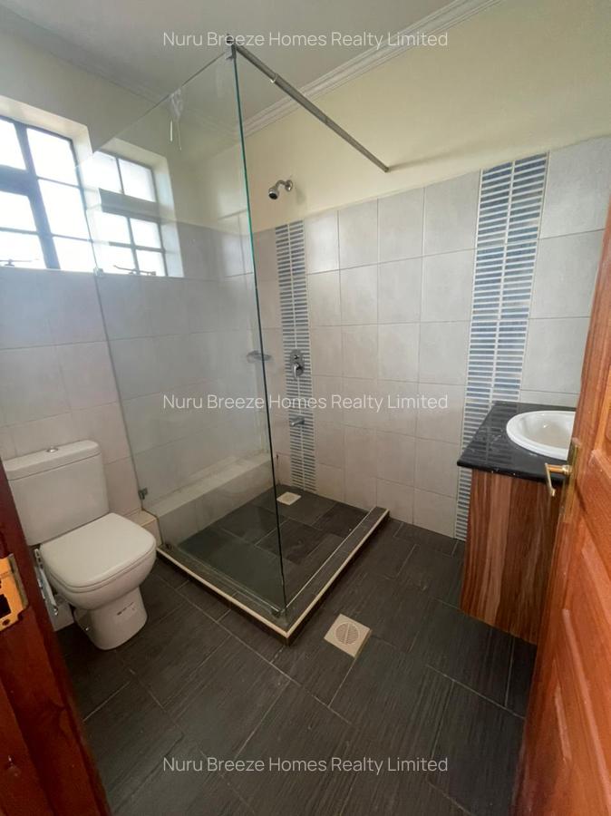 5 Bed Townhouse with En Suite in Kitisuru - 12
