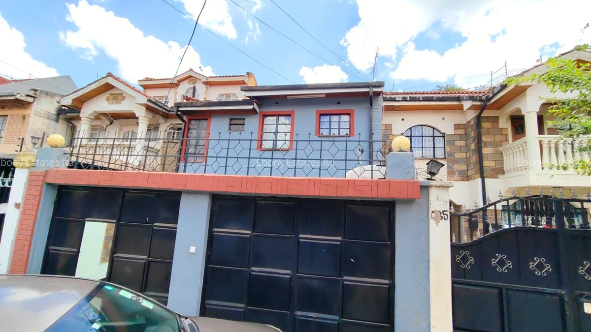 4 Bed Townhouse in South C - 2