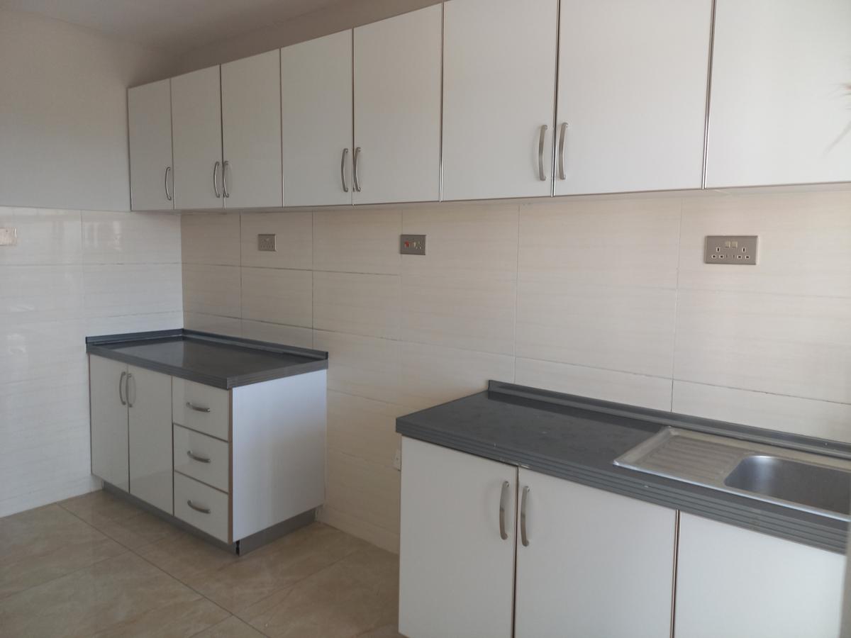 3 Bed Apartment with En Suite in Kilimani - 5