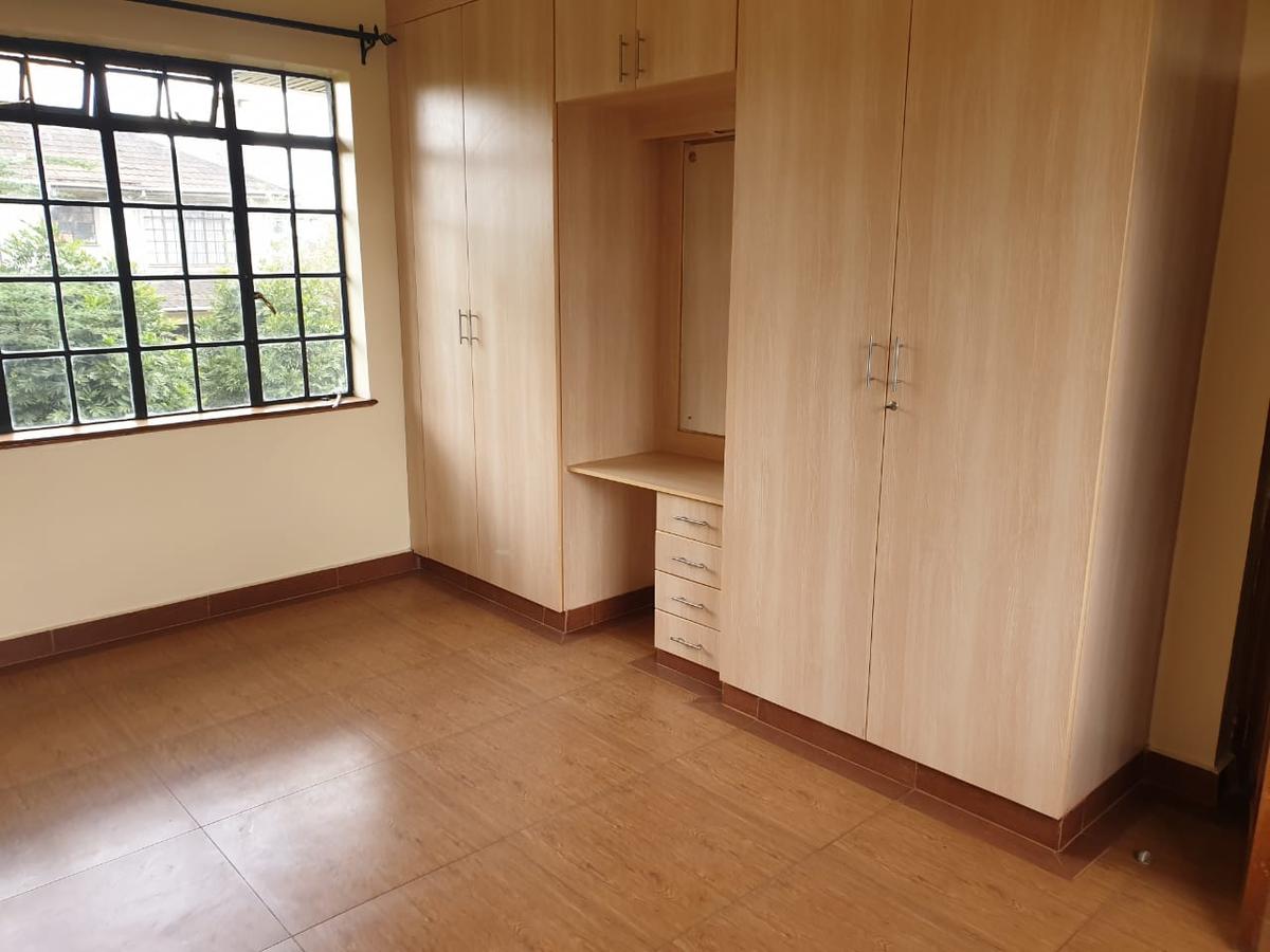 3 Bed Townhouse with En Suite in Kiambu Road - 17