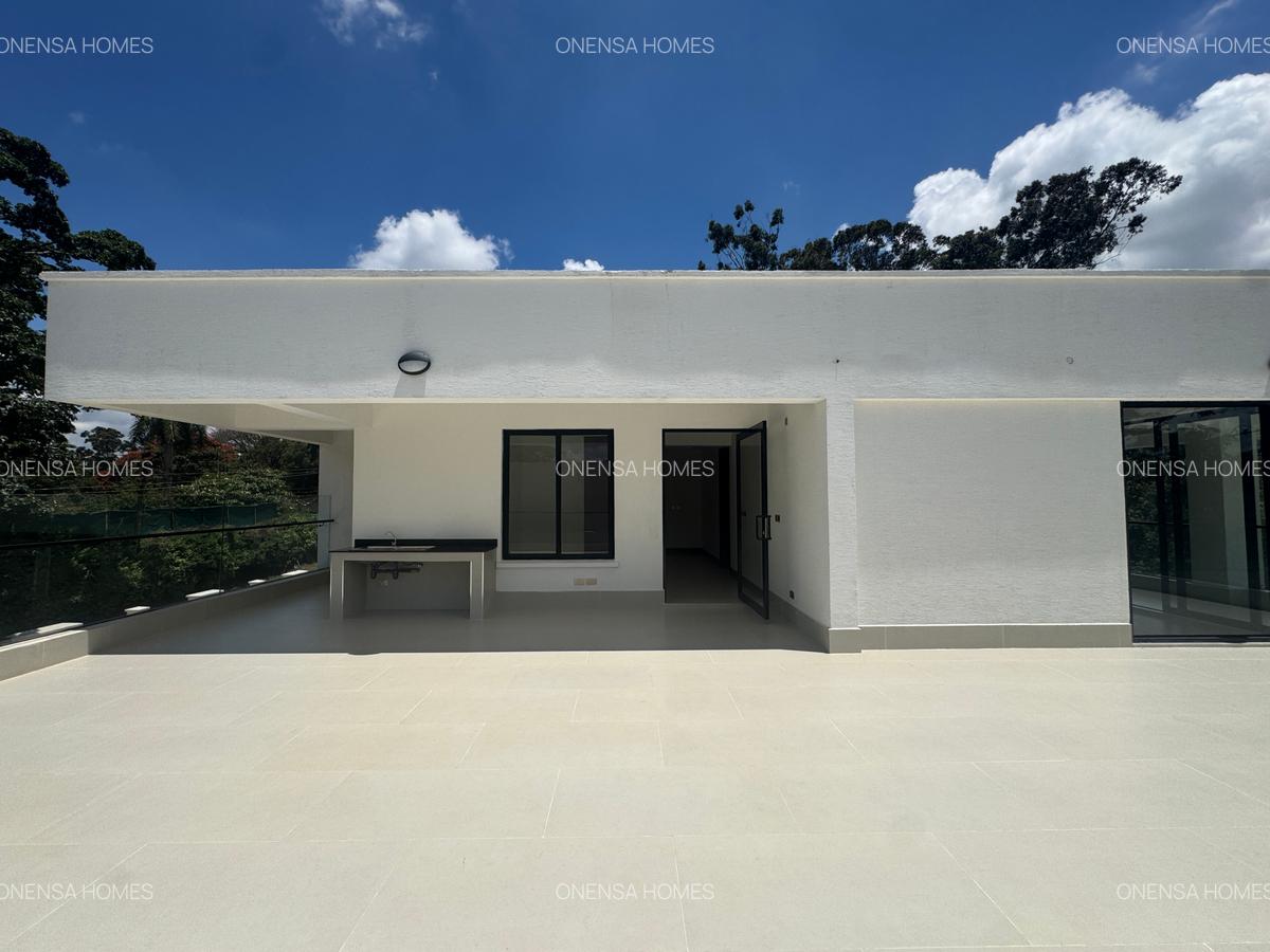 6 Bed Villa with En Suite in Kitisuru - 20